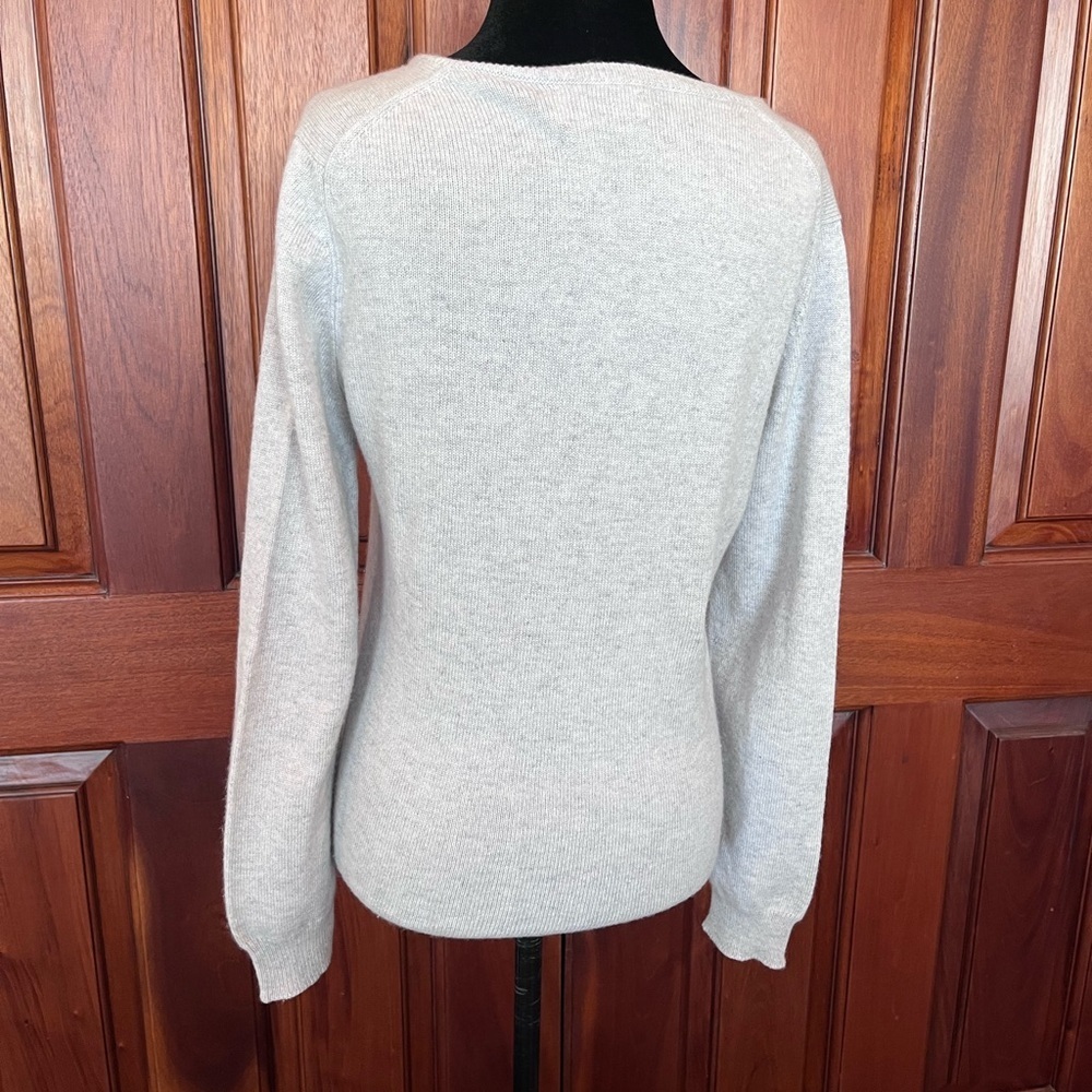 Brora 100% Cashmere Women Sweater Jumper Size 6 EU 38 Light Grey V Neck Scottish - Picture 4 of 10